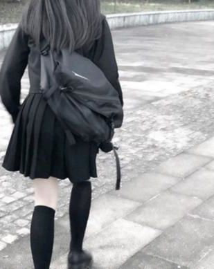 穿越成小镇千金